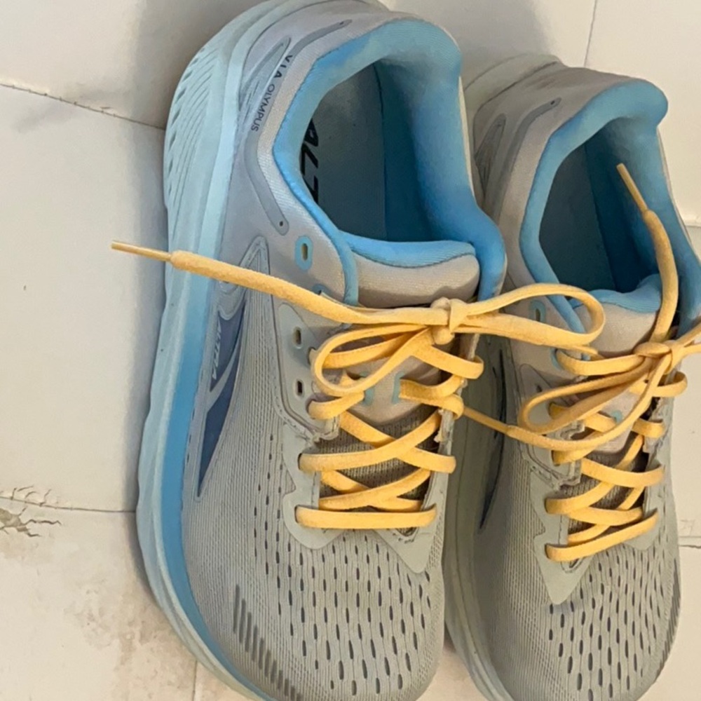 Altra Athletic Shoes - Gray and Blue